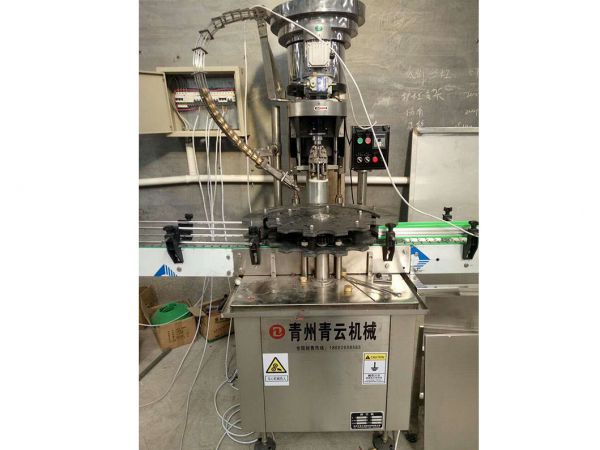 全自动旋盖机
