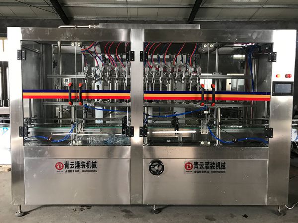 白酒直线灌装机